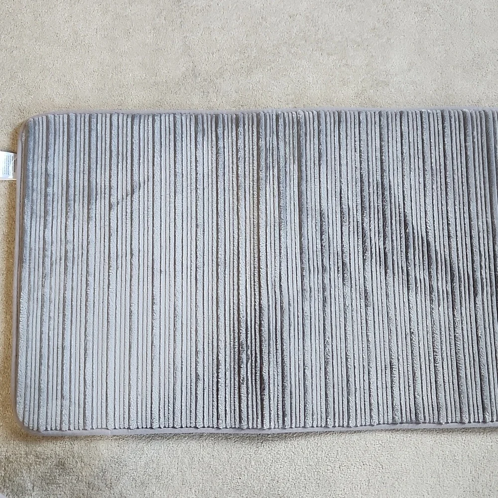 Grey Soft Bathroom Striped Mat -OS